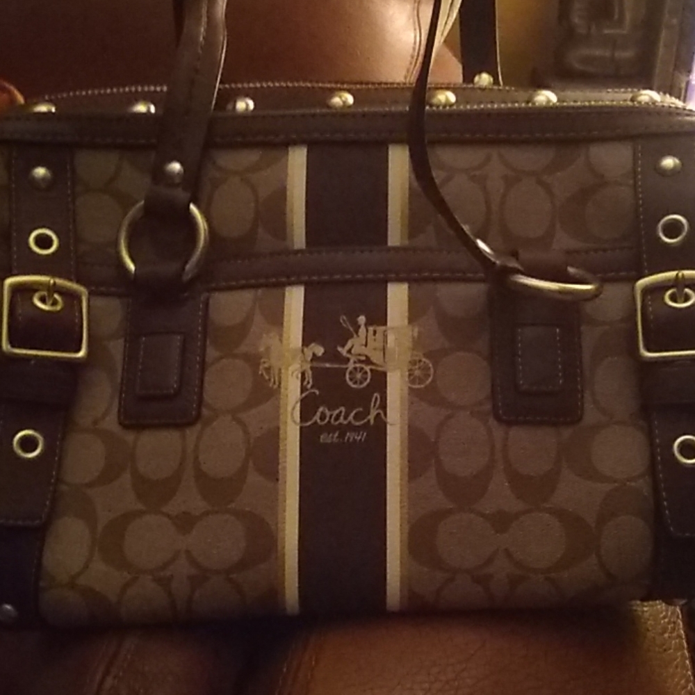 A duffle coach bsg